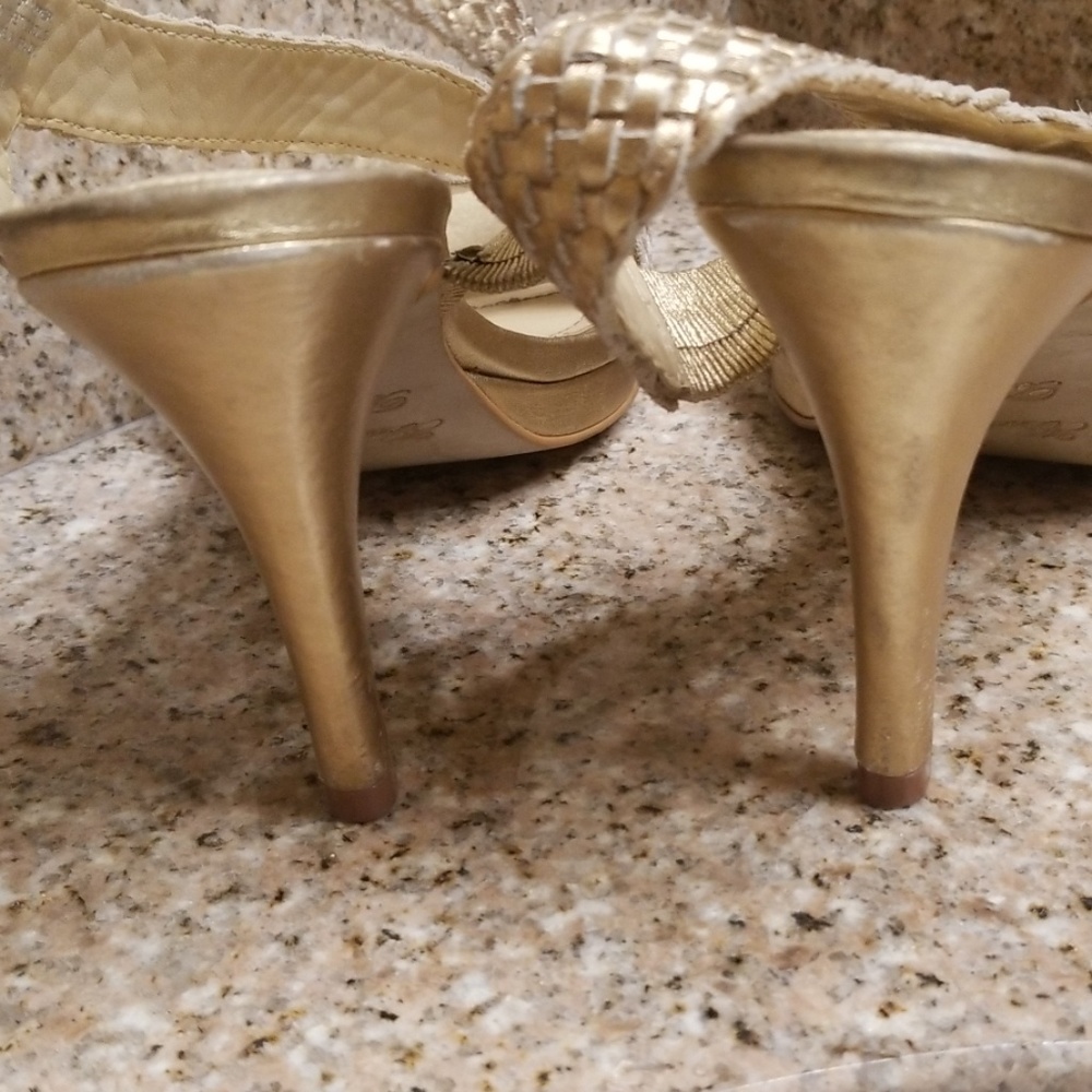 Rowen Shoes - Picture 6 of 8